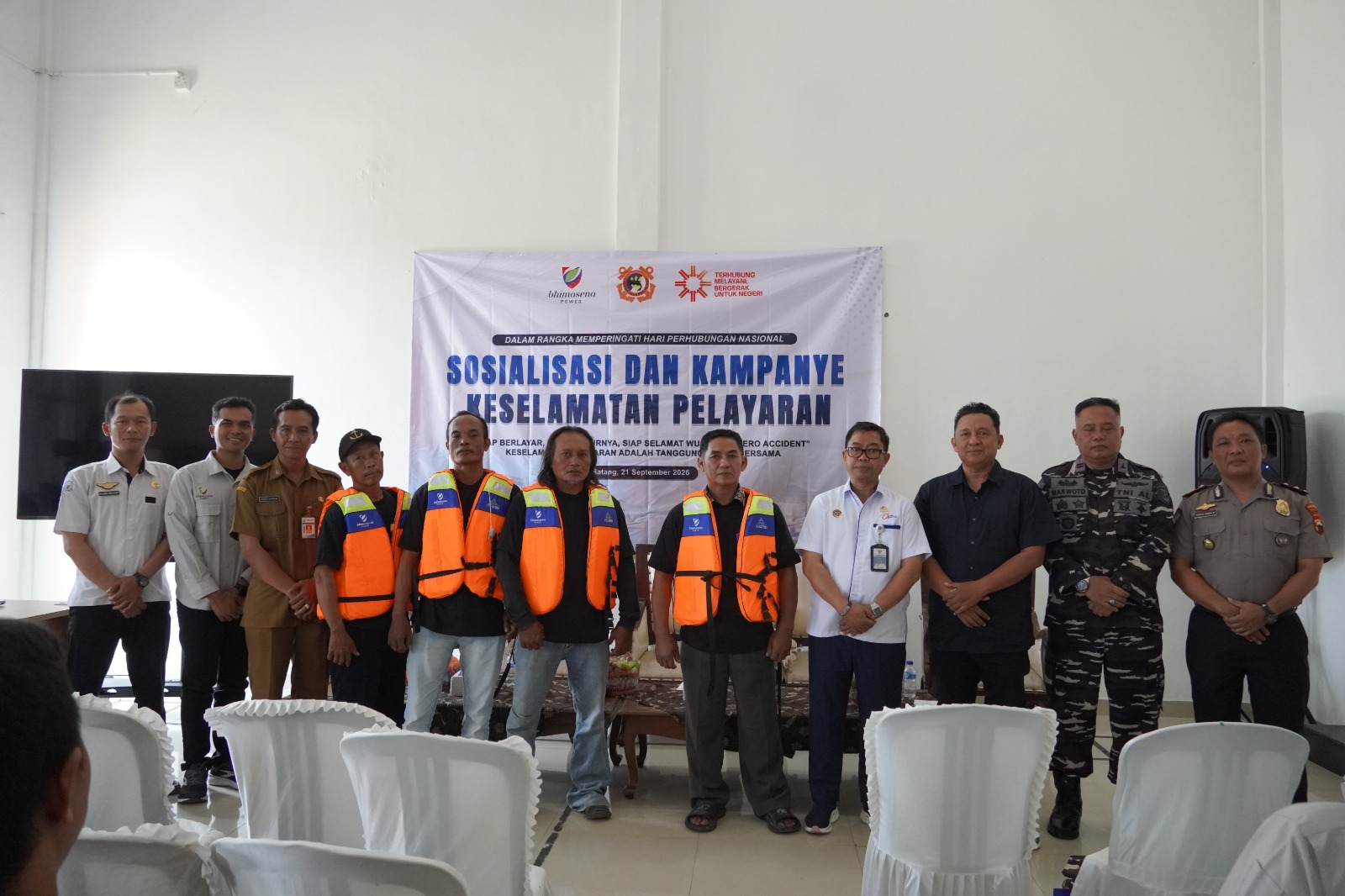 WUJUDKAN ZERO ACCIDENT, UPP KELAS III BATANG BERSAMA PT. BHIMASENA POWER INDONESIA GELAR SOSIALISASI DAN KAMPANYE KESELAMATAN PELAYARAN 